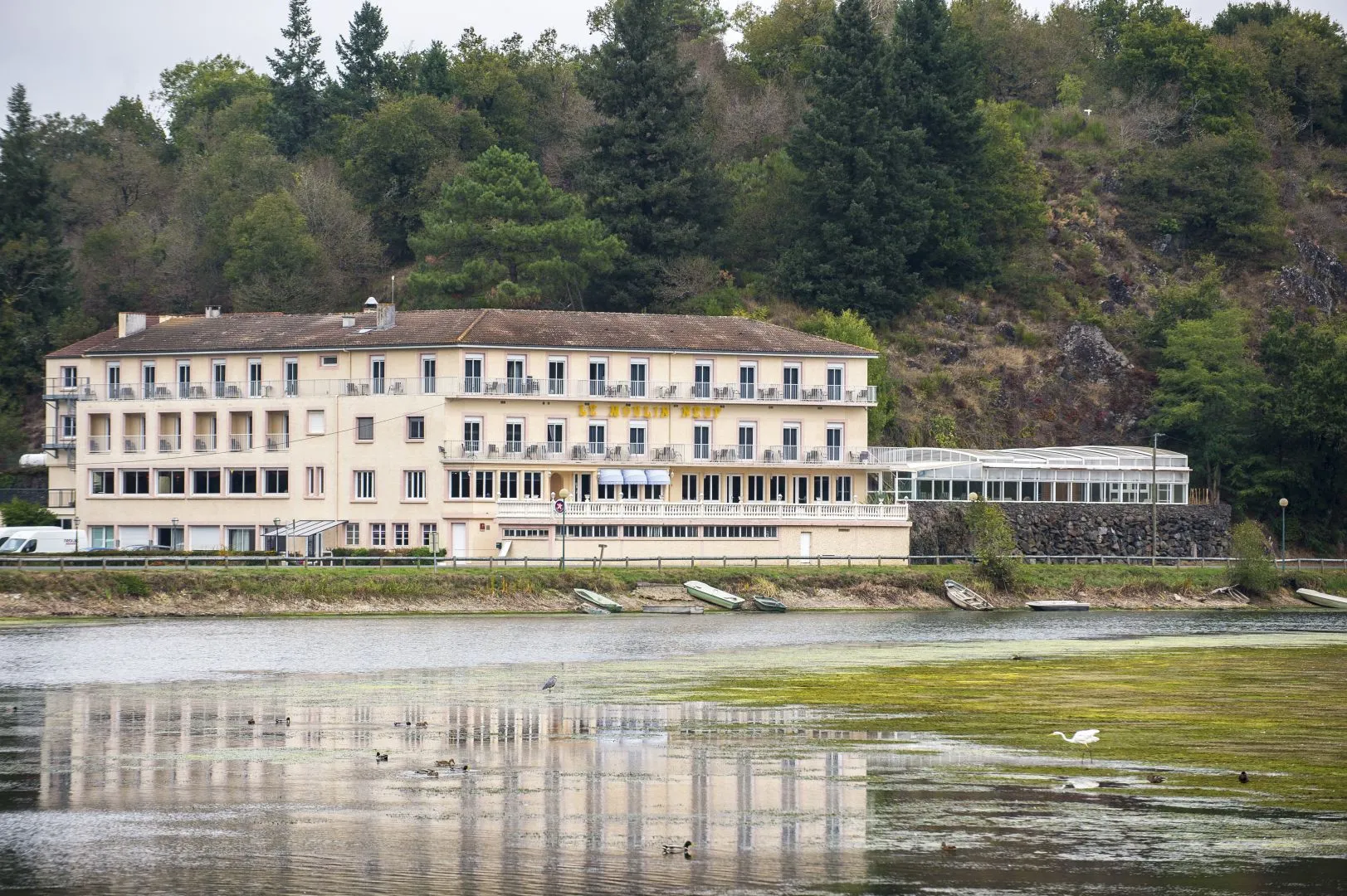 Hôtel-Restaurant Le Moulin Neuf